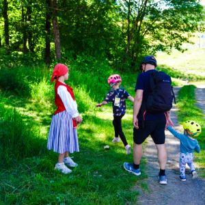 Za pohádkou na kole